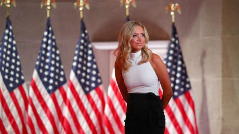 Kayleigh Mcenany Joins Fox News Channel S Outnumbered As Co Host
